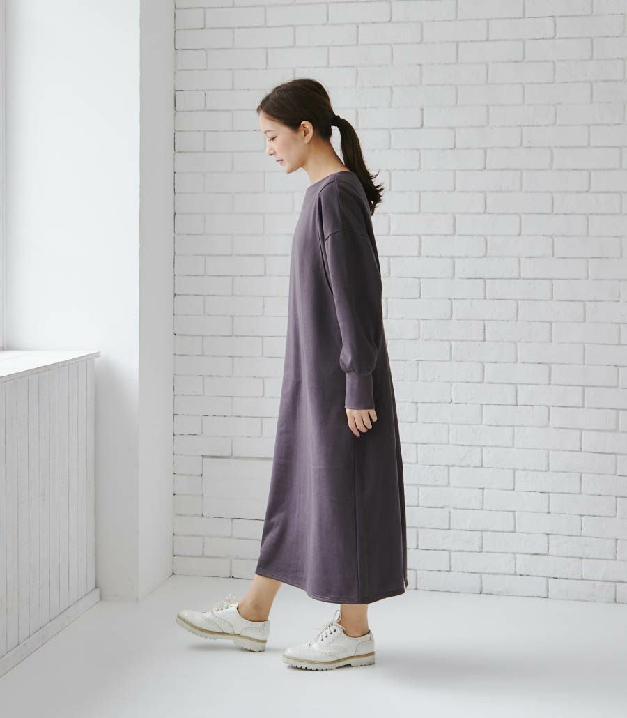 産後の気になる体型もIラインシルエットでスッキリ見えるスウェット